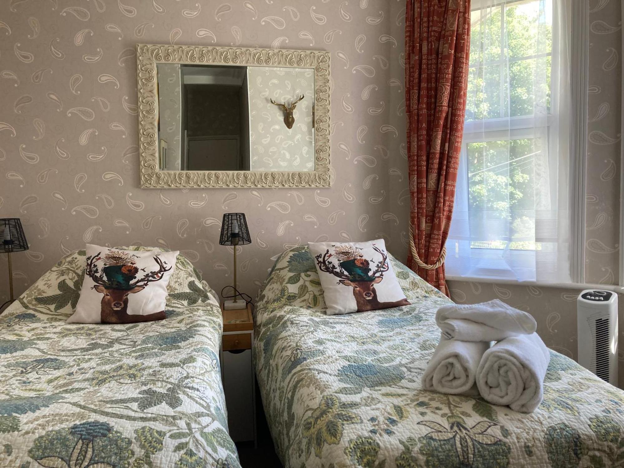 The Cherry Tree Guest House Eastbourne Ngoại thất bức ảnh