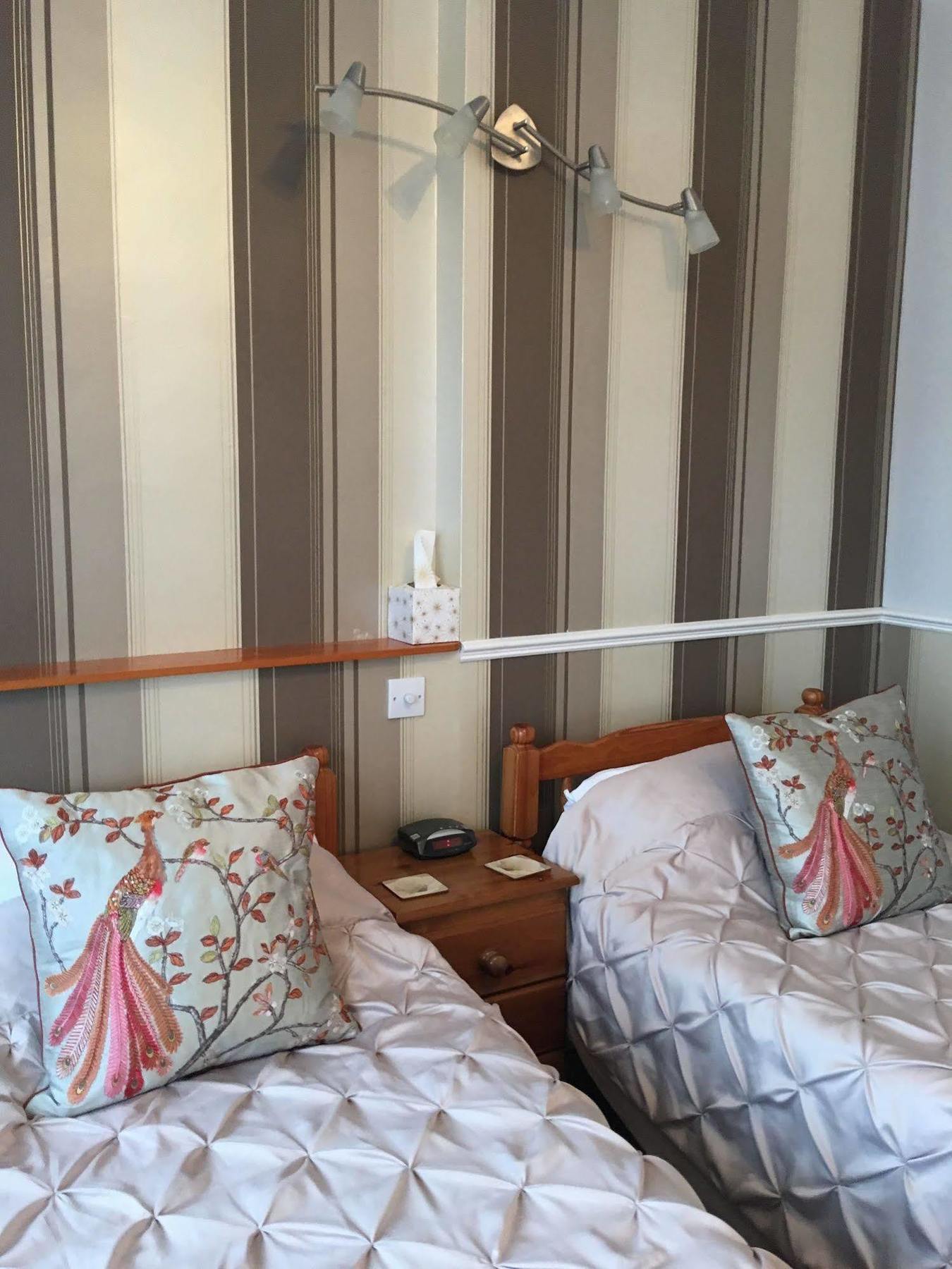 The Cherry Tree Guest House Eastbourne Ngoại thất bức ảnh
