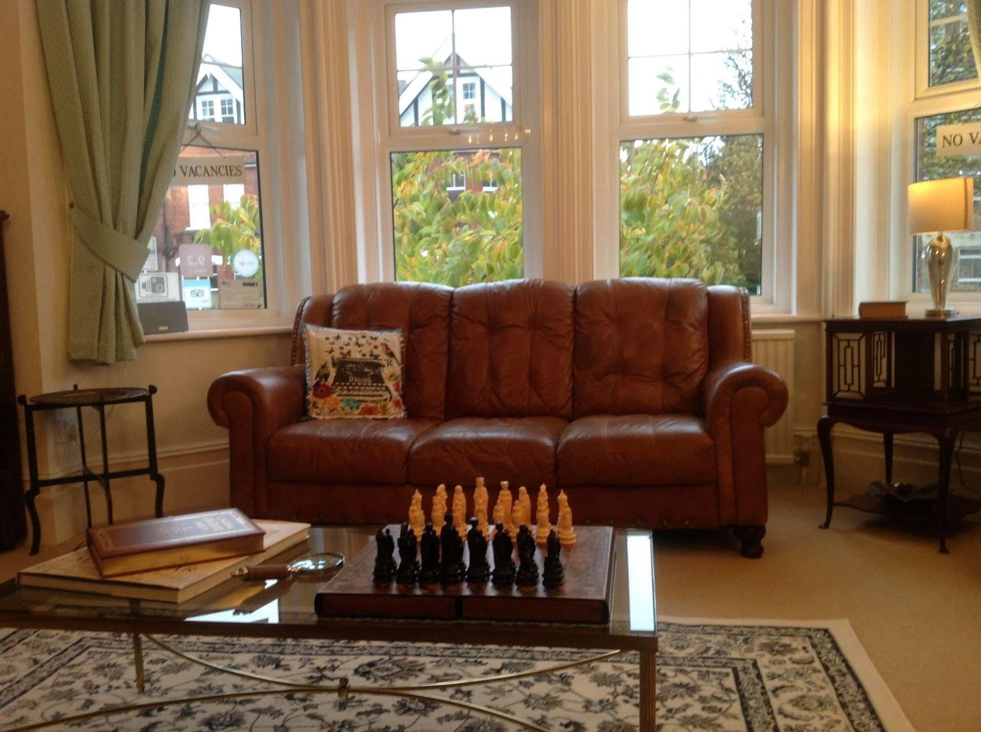 The Cherry Tree Guest House Eastbourne Ngoại thất bức ảnh